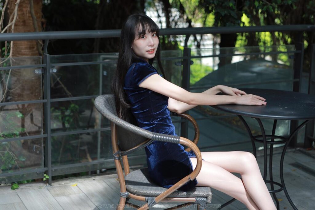 [IESS异思趣向] 2022.10.28 丝享家 1251 团团《灰思旗袍》[80P/84MB]插图2