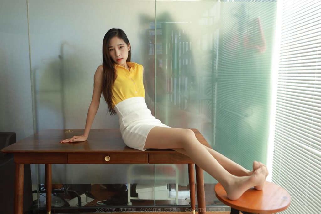 [IESS异思趣向] 2022.11.03 丝享家 1257 美子《难得有情人》[83P/77MB]插图2