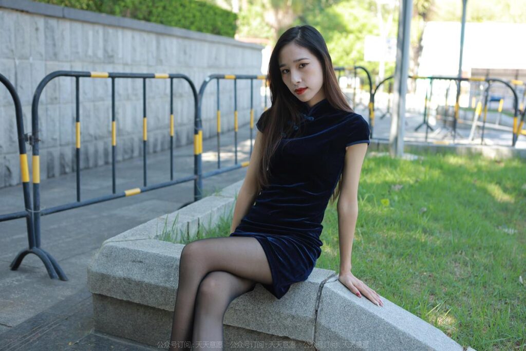 [IESS异思趣向] 2022.11.11 丝享家 1265 美子《嘿丝旗袍》[86P/109MB]插图1