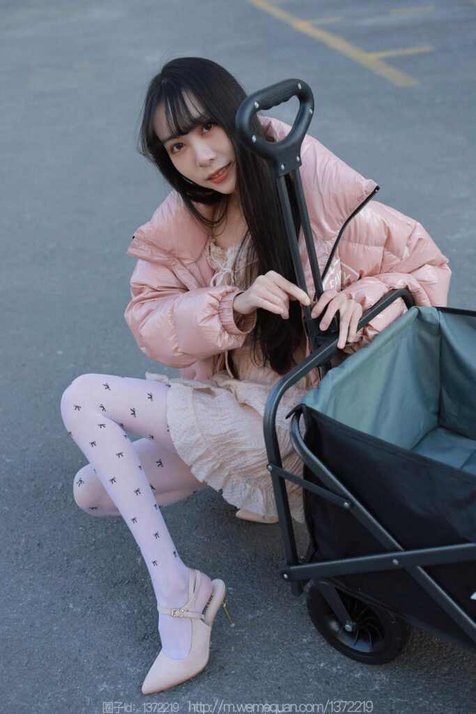 [IESS异思趣向] 2022.12.23 丝享家 1307 团团《长腿推车》[84P/91MB]插图2