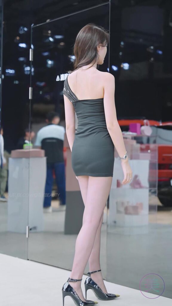 NO.0471 2023 广州车展 Racing Model 车模抖音网红随拍19[1V/305MB]插图1