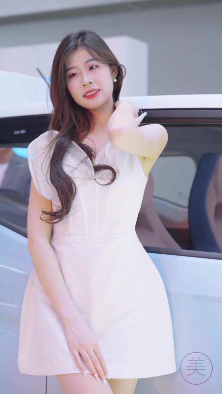 NO.0472 2023 广州车展 Racing Model 车模抖音网红随拍20[1V/232MB]-无料摄影圈