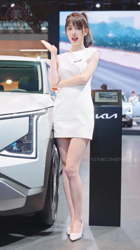 NO.0474 2023 广州车展 Racing Model 车模抖音网红随拍22[1V/323MB]插图2