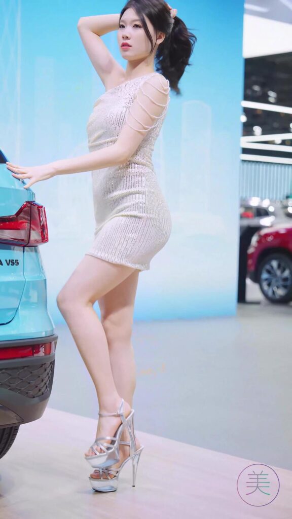 NO.0476 2023 广州车展 Racing Model 车模抖音网红随拍24[1V/184MB]插图1