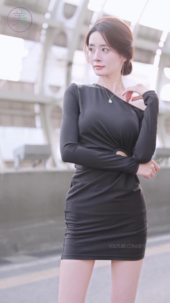 NO.0478 2023 广州车展 Racing Model 车模抖音网红随拍26[1V/184MB]插图2