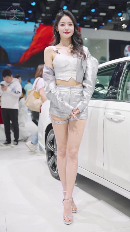 NO.0486 2023 广州车展 Racing Model 车模抖音网红随拍34[1V/359MB]-无料摄影圈