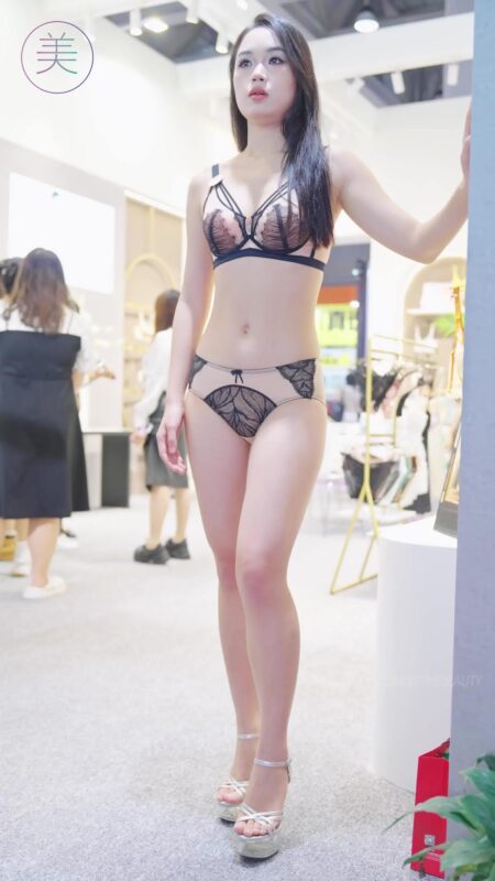 NO.0512 2023 广州内衣展 内衣秀 Racing Model 02[1V/197MB]-无料摄影圈