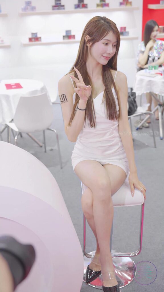 NO.0531 2023 广州性文化博览 成人展 Racing Model 15[1V/339MB]插图2