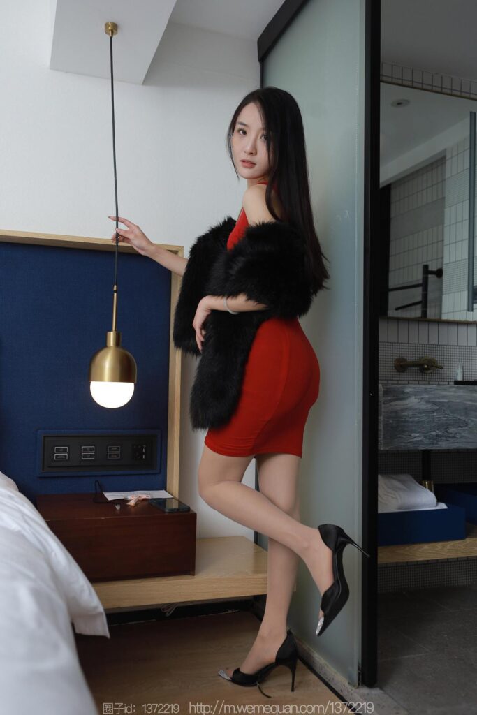 [IESS异思趣向] 2023.1.24 丝享家 1339 婉萍《红裙情人》[90P/70MB]插图3