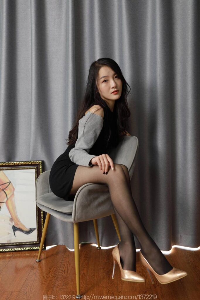 [IESS异思趣向] 2023.1.28 丝享家 1343 婉萍《长腿画中人》[72P/82MB]插图3