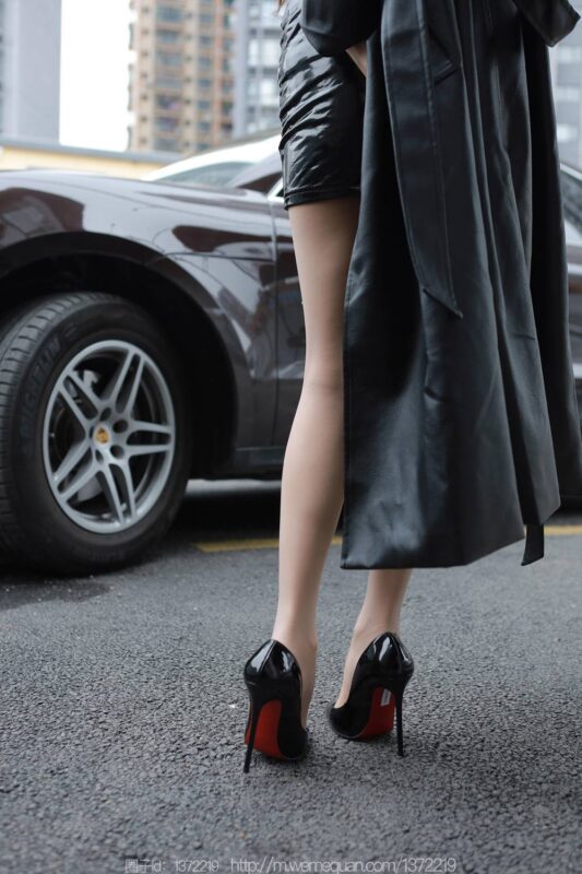 [IESS异思趣向] 2023.2.1 丝享家 1348 美子《狂野皮衣》[87P/89MB]-无料摄影圈