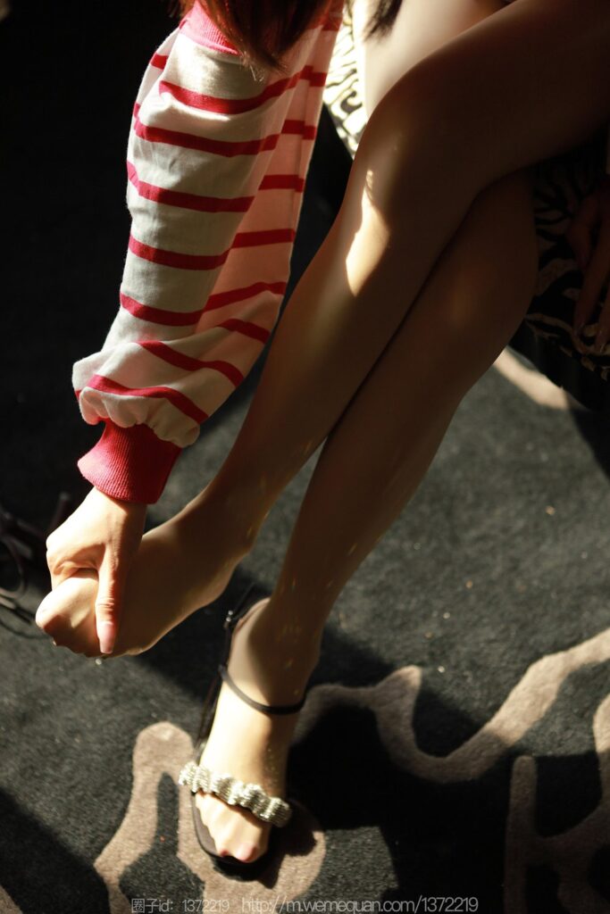 [IESS异思趣向] 2023.2.22 丝享家 1369 美子《藏在光影里》[93P/79MB]插图3