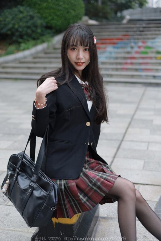 [IESS异思趣向] 2023.2.23 丝享家 1370 团团《春天的味道》[76P/97MB]-无料摄影圈