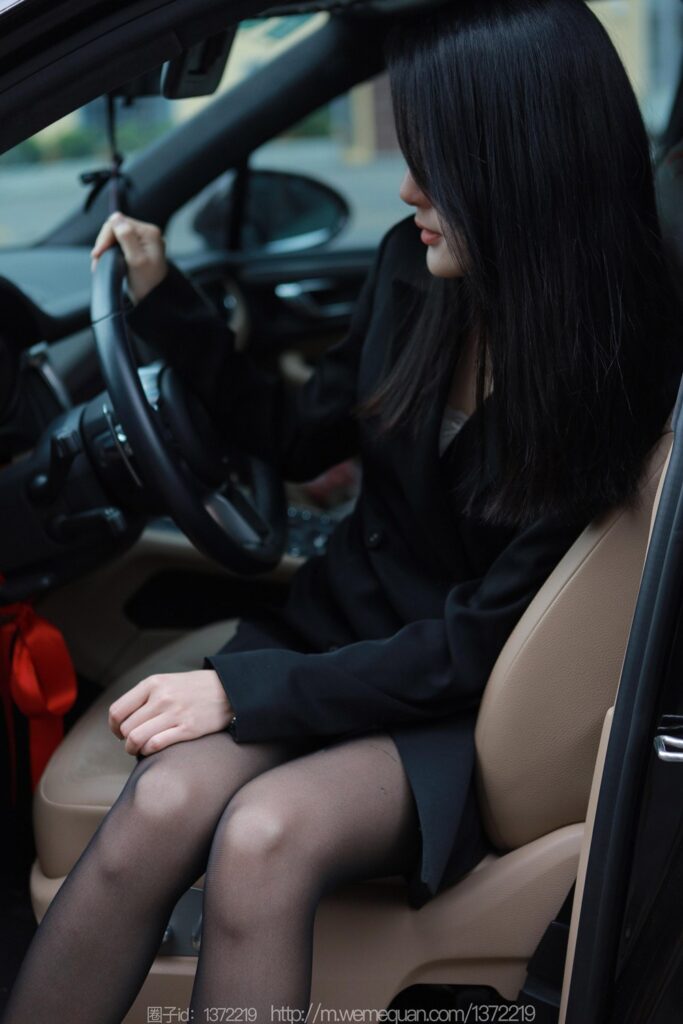 [IESS异思趣向] 2023.4.18 丝享家 1425 婉萍《小辣椒》[85P/96MB]插图2