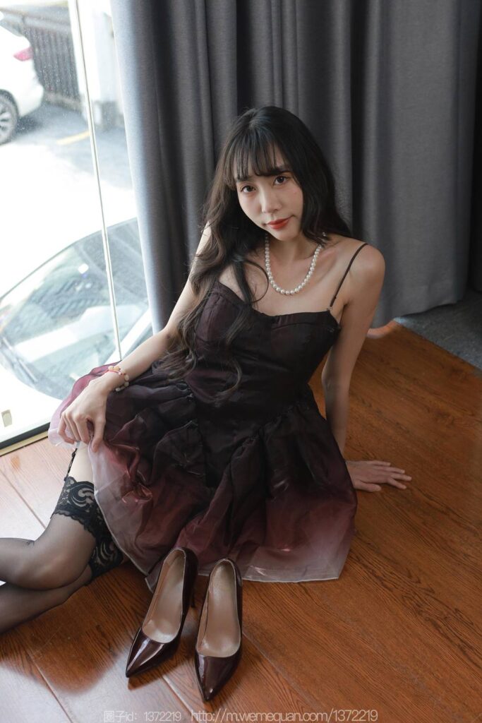 [IESS异思趣向] 2023.4.30 丝享家 1437 小婕《国色天香》[90P/110MB]插图3