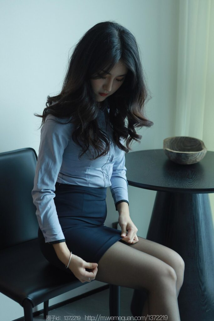 [IESS异思趣向] 2023.5.18 丝享家 1455 小宝《OL风》[88P/76MB]插图1