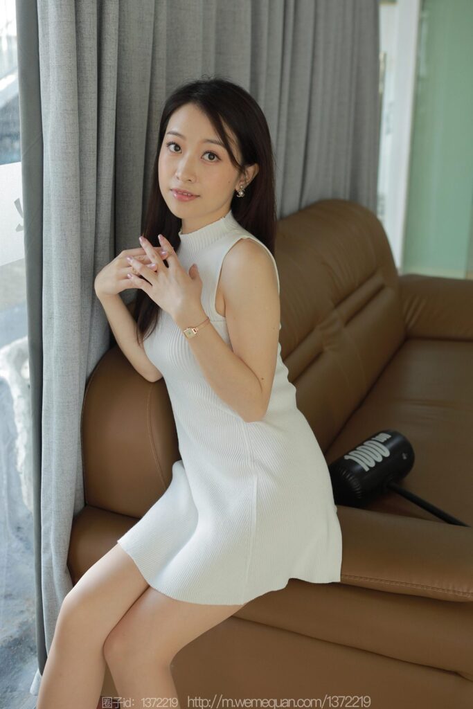 [IESS异思趣向] 2023.7.17 丝享家 1482 小婕《可爱白月光》[89P/95MB]插图1