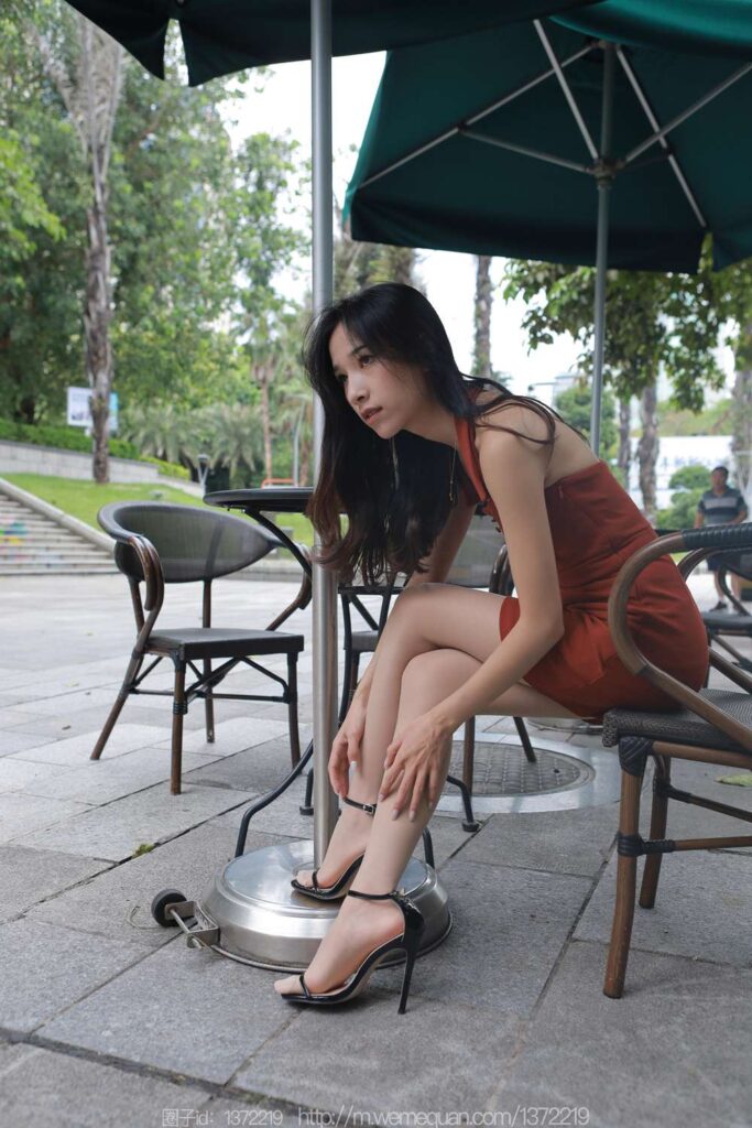 [IESS异思趣向] 2023.7.27 丝享家 1492 美子《街头丽人》[87P/104MB]插图2