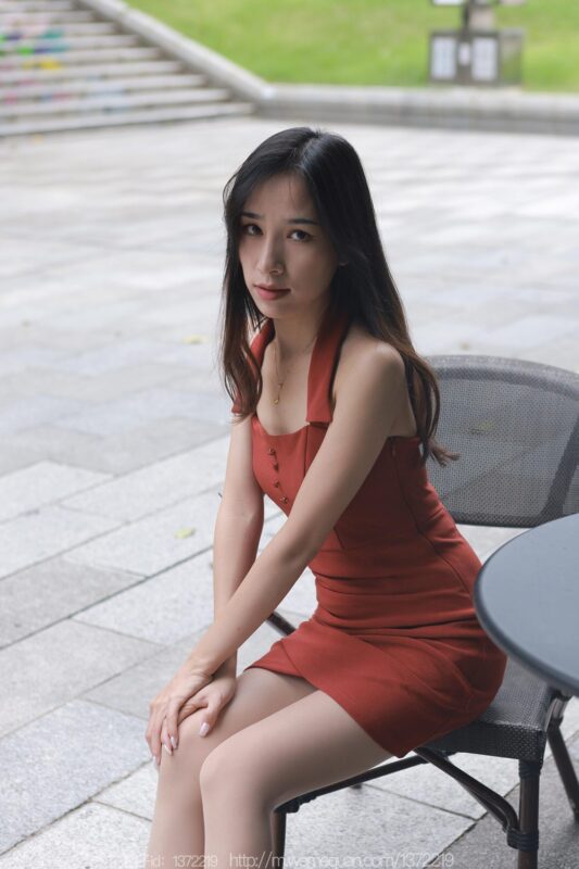 [IESS异思趣向] 2023.7.27 丝享家 1492 美子《街头丽人》[87P/104MB]-无料摄影圈