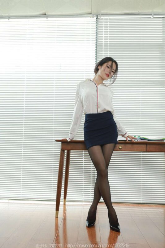 [IESS异思趣向] 2023.8.10 丝享家 1503 兔兔《会议缺席》[85P/92MB]-无料摄影圈