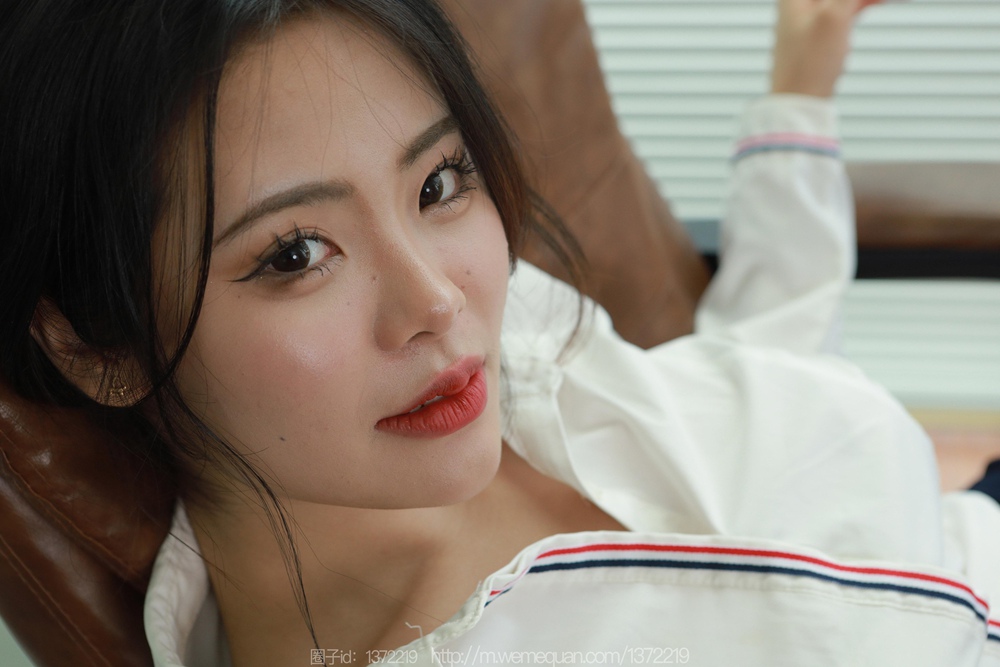 [IESS异思趣向] 2023.8.10 丝享家 1503 兔兔《会议缺席》[85P/92MB]插图1