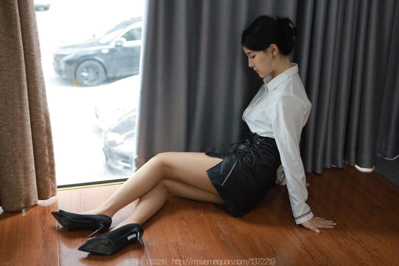 [IESS异思趣向] 2023.10.01 丝享家 1547 小宝《不开灯的房间》[77P/74MB]-无料摄影圈