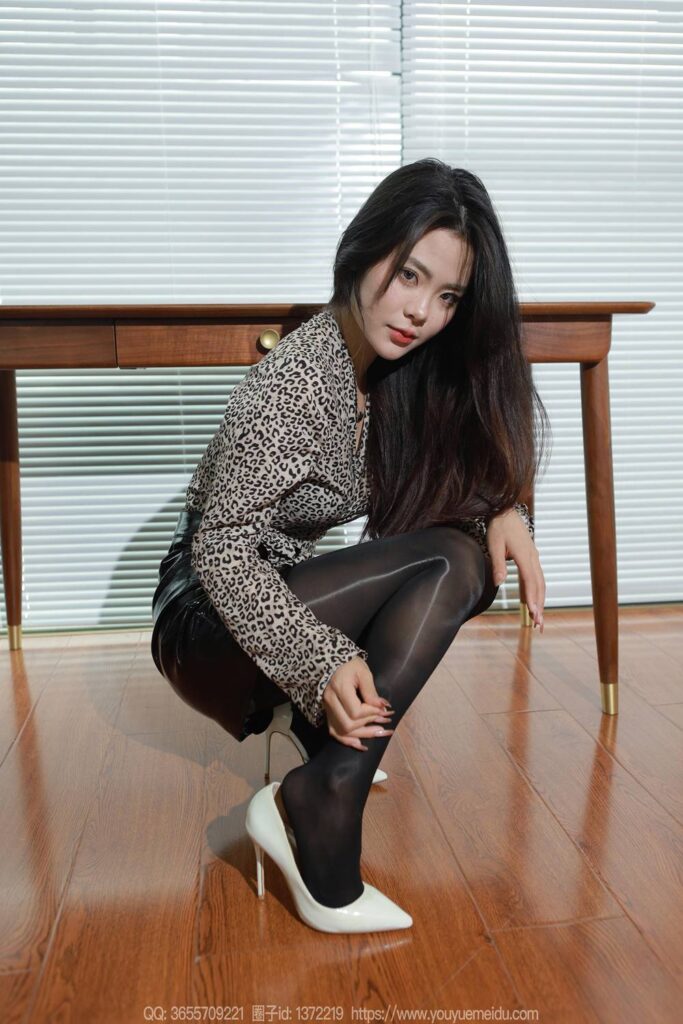 [IESS异思趣向] 2023.10.29 丝享家 1571 兔兔《油亮豹纹》[87P/96MB]插图1