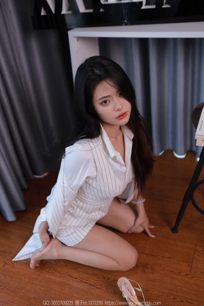 [IESS异思趣向] 2023.11.08 丝享家 1580 兔兔《白色恋人》[81P/102MB]插图3