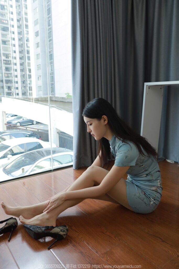 [IESS异思趣向] 2023.11.17 丝享家 1588 小宝《旗袍美女》[85P/86MB]插图1