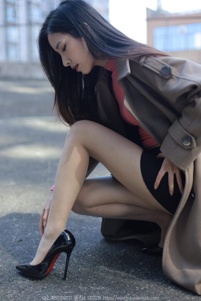 [IESS异思趣向] 2023.11.19 丝享家 1589 美子《风衣的季节》[89P/105MB]-无料摄影圈