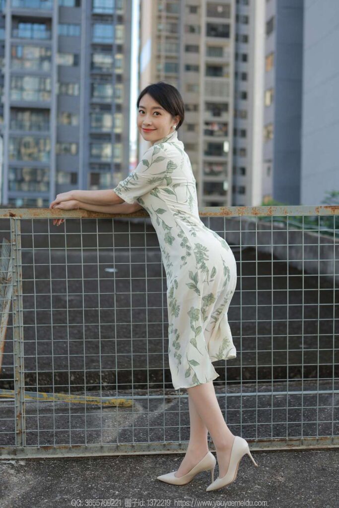 [IESS异思趣向] 2023.11.24 丝享家 1594 小婕《薄如蝉翼》[85P/102MB]插图3