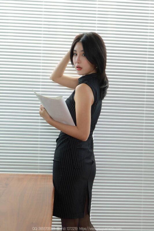 [IESS异思趣向] 2023.12.08 丝享家 1606 小宝《无袖OL裙》[90P/90MB]-无料摄影圈