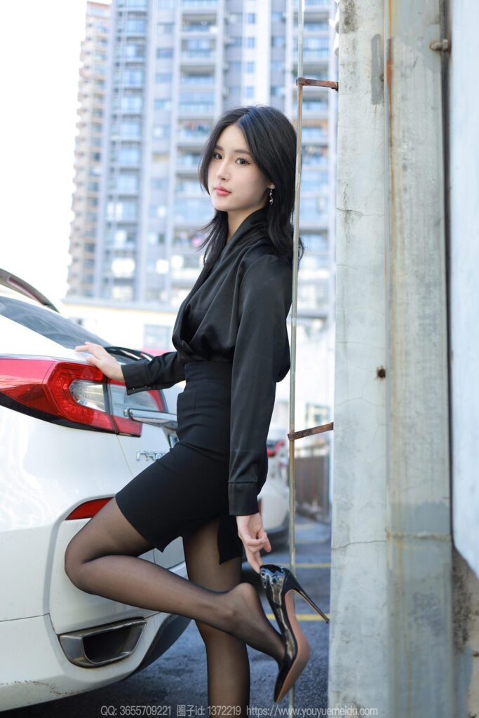 [IESS异思趣向] 2023.12.21 丝享家 1617 小宝《有事车上说》[84P/81MB]插图2