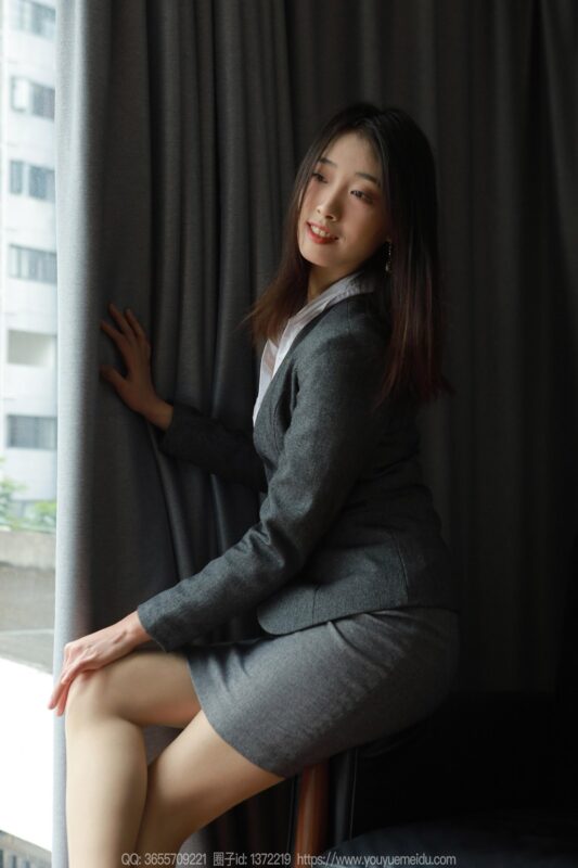 [IESS异思趣向] 2024.01.07 丝享家 1631 小九《OL制服（上）》[77P/76MB]-无料摄影圈