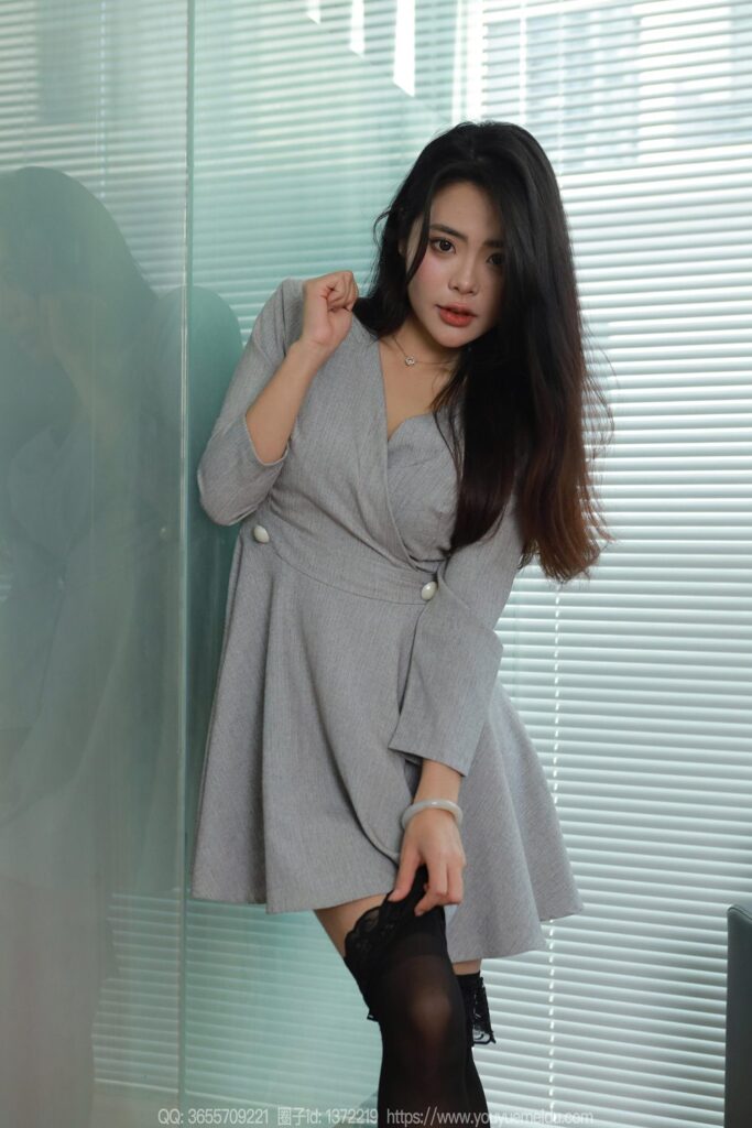 [IESS异思趣向] 2024.01.28 丝享家 1649 兔兔《绑定工作》[90P/81MB]插图1