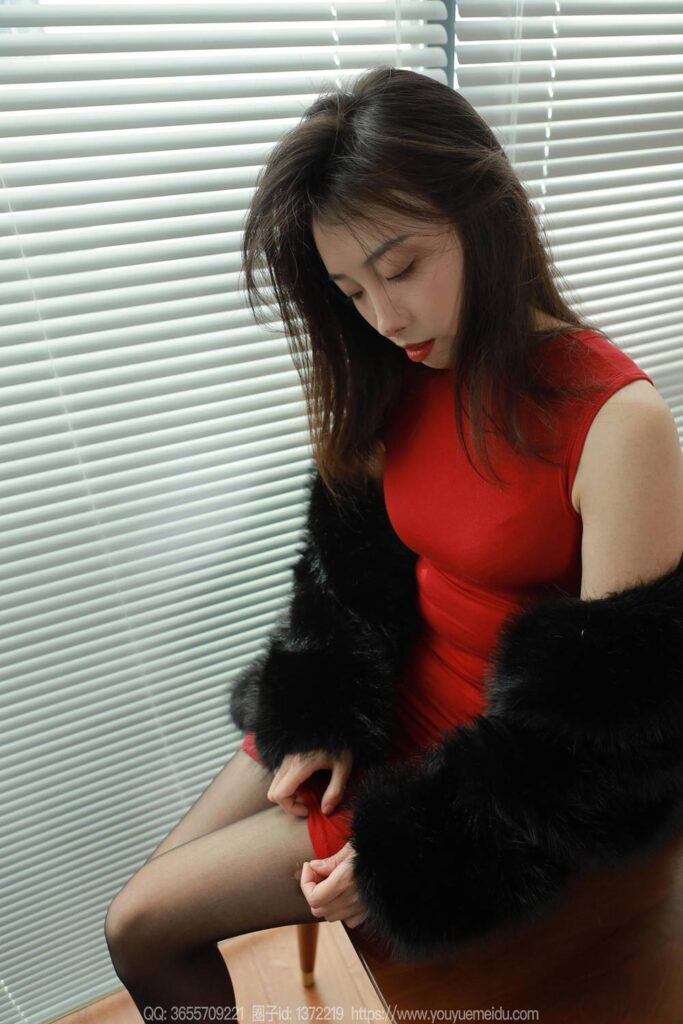 [IESS异思趣向] 2024.01.30 丝享家 1651 小九《红色包臀裙（下）》[88P/82MB]插图2