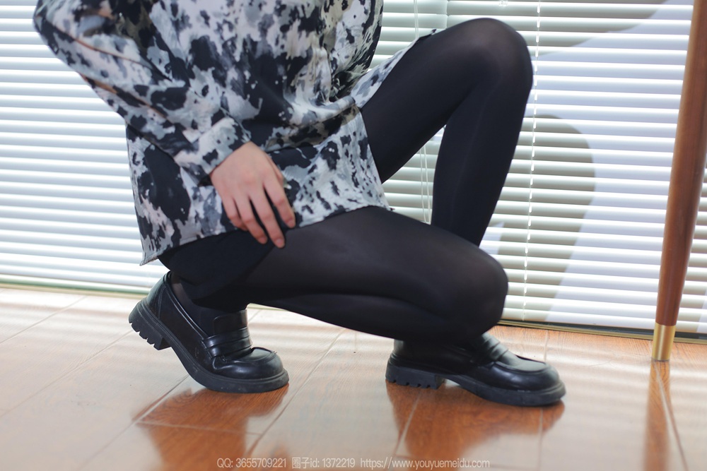 [IESS异思趣向] 2024.02.04 丝享家 1655 小九《黑色厚袜》[78P/61MB]插图2