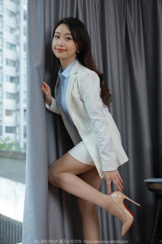 [IESS异思趣向] 2024.02.05 丝享家 1656 小婕《年前上班》[86P/74MB]-无料摄影圈