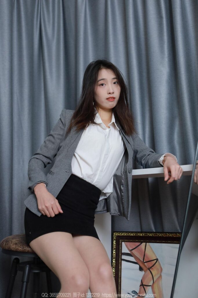 [IESS异思趣向] 2024.02.20 丝享家 1669 小九《妖娆OL》[88P/83MB]插图2