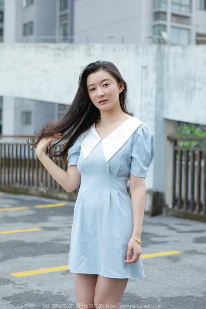 [IESS异思趣向] 2024.04.22 丝享家 1722 秋秋《蓝裙甜妹》[89P/105MB]插图3