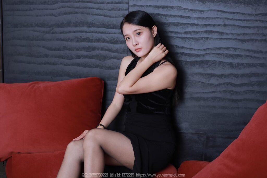 [IESS异思趣向] 2024.04.24 丝享家 1724 婉萍《黑色包裙》[86P/63MB]-无料摄影圈
