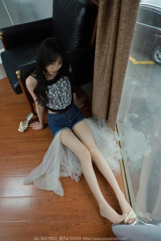 [IESS异思趣向] 2024.04.28 丝享家 1727 团团《长腿白纱》[86P/70MB]-无料摄影圈