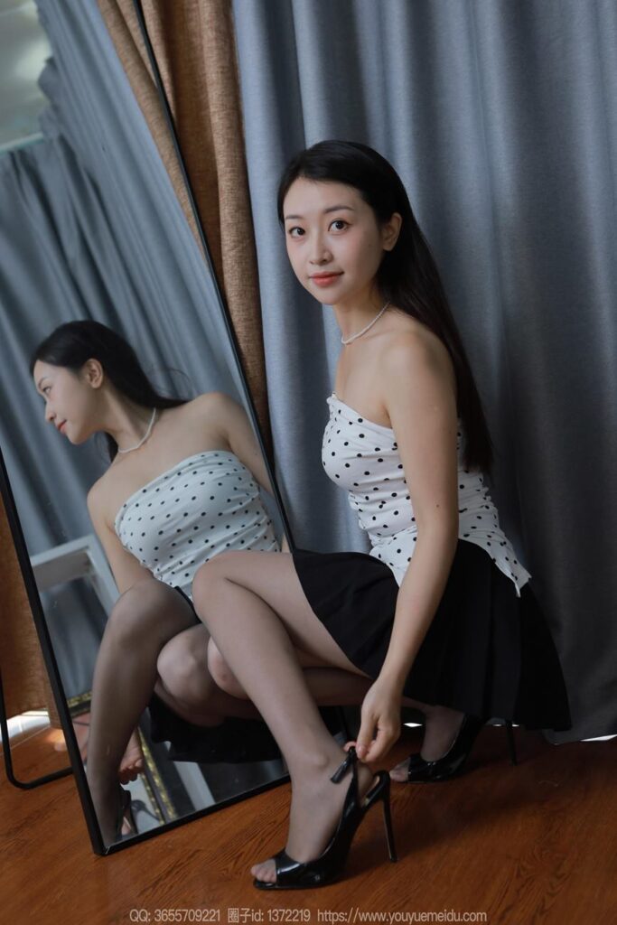 [IESS异思趣向] 2024.06.26 丝享家 1778 小婕《波点套装》[75P/69MB]插图1