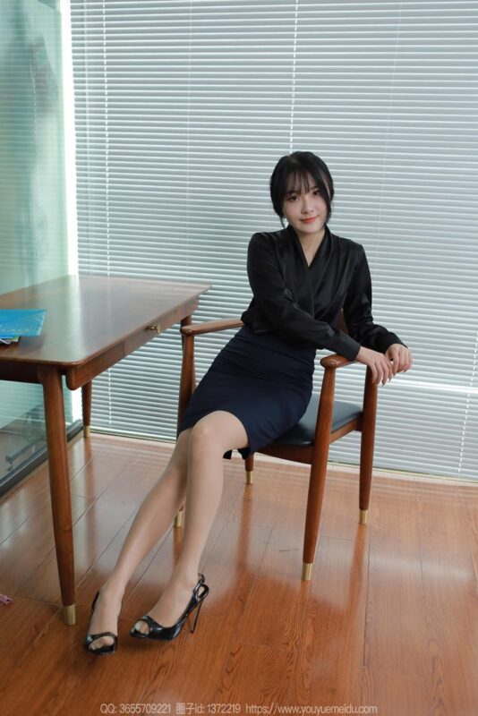 [IESS异思趣向] 2024.07.19 丝享家 1798 婉萍《黑色衬衣》[88P/67MB]-无料摄影圈