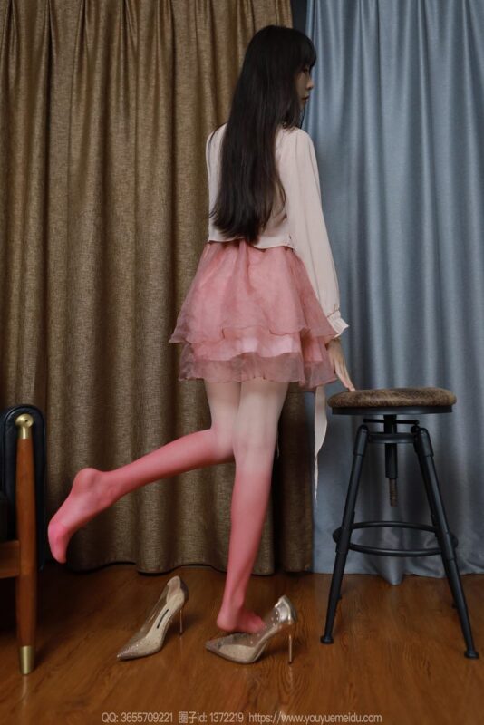 [IESS异思趣向] 2024.08.08 丝享家 1815 团团《粉白渐变（下）》[88P/83MB]-无料摄影圈