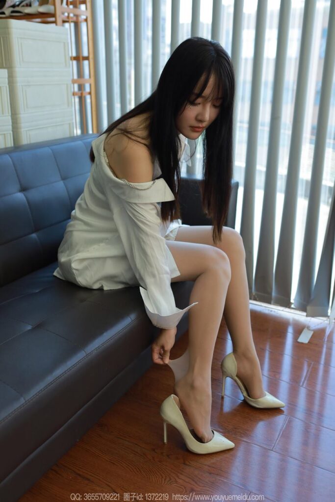 [IESS异思趣向] 2024.08.26 丝享家 1829 婉萍《一字肩衬衣》[90P/72MB]插图1