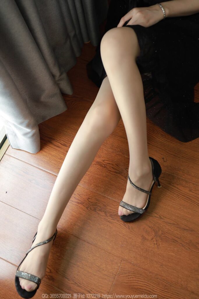 [IESS异思趣向] 2024.08.29 丝享家 1832 团团《微观世界（上）》[86P/86MB]插图1