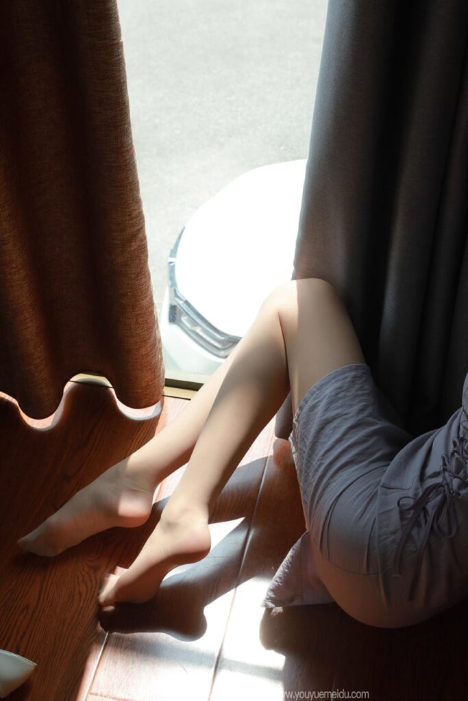 [IESS异思趣向] 2024.09.30 丝享家 1859 团团《素色旗袍 》[90P/88MB]插图3