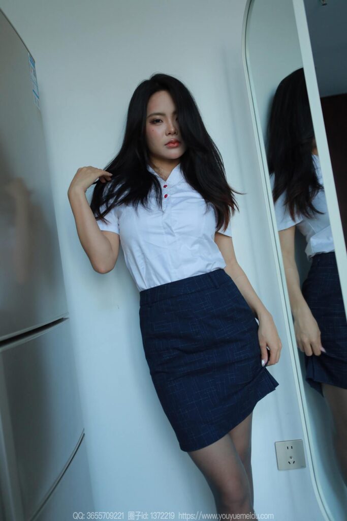 [IESS异思趣向] 2024.12.01 丝享家 1912 兔兔《OL嘿丝》[88P/60MB]插图2