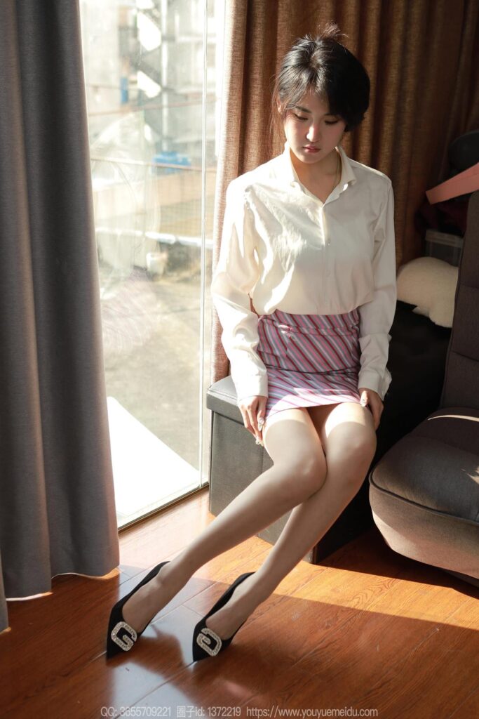 [IESS异思趣向] 2024.12.31 丝享家 1938 小宝《阳光四》[89P/82MB]插图1